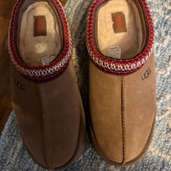 UGG Tazz II Shoes in Chestnut.  Perfect Condition! - Picture 2 of 4
